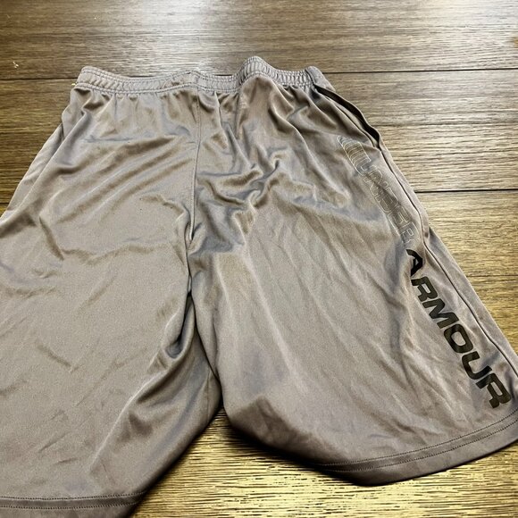 Under Armour Grey Boy's Heatgear Basketball Short Size Large - Picture 3 of 3